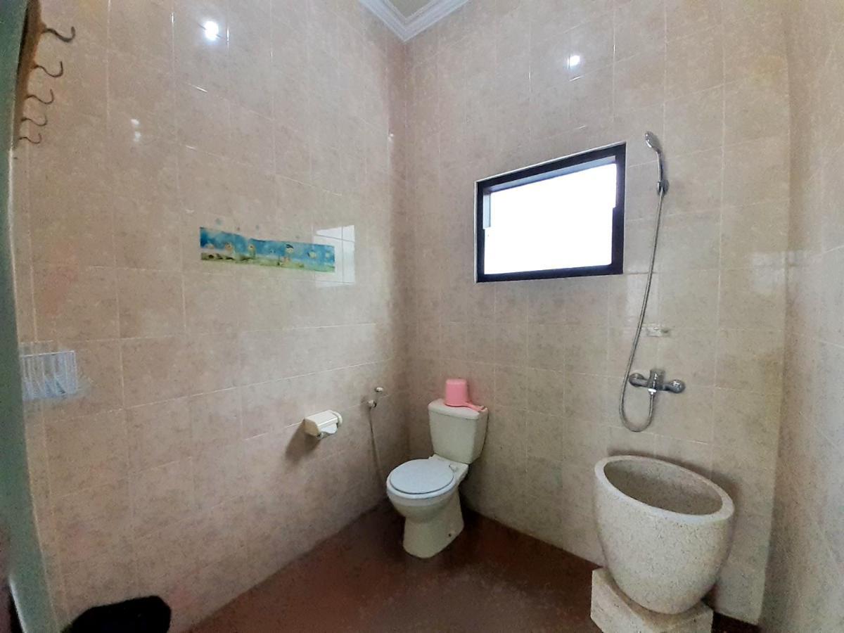 Villa 3 Bedroom Edelweis No. 7 Near Museum Angkut Batu  Exterior photo